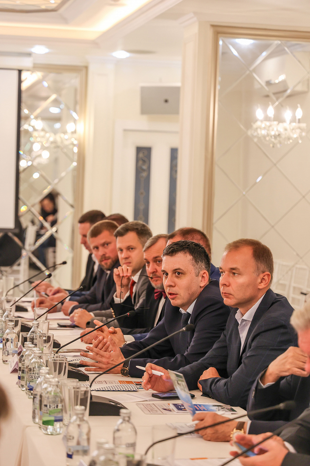 Роль адвокатуры и арбитражного (третейского разбирательства) в деятельности предприятий реального сектора экономики рассмотрели на заседании Правления МОСПП (РОР)